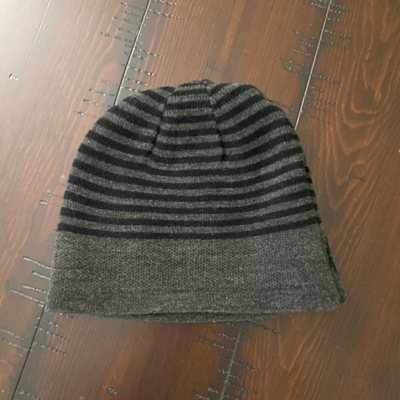 Calvin Klein Men’s Reversible Winter Hat - Picture 5 of 5